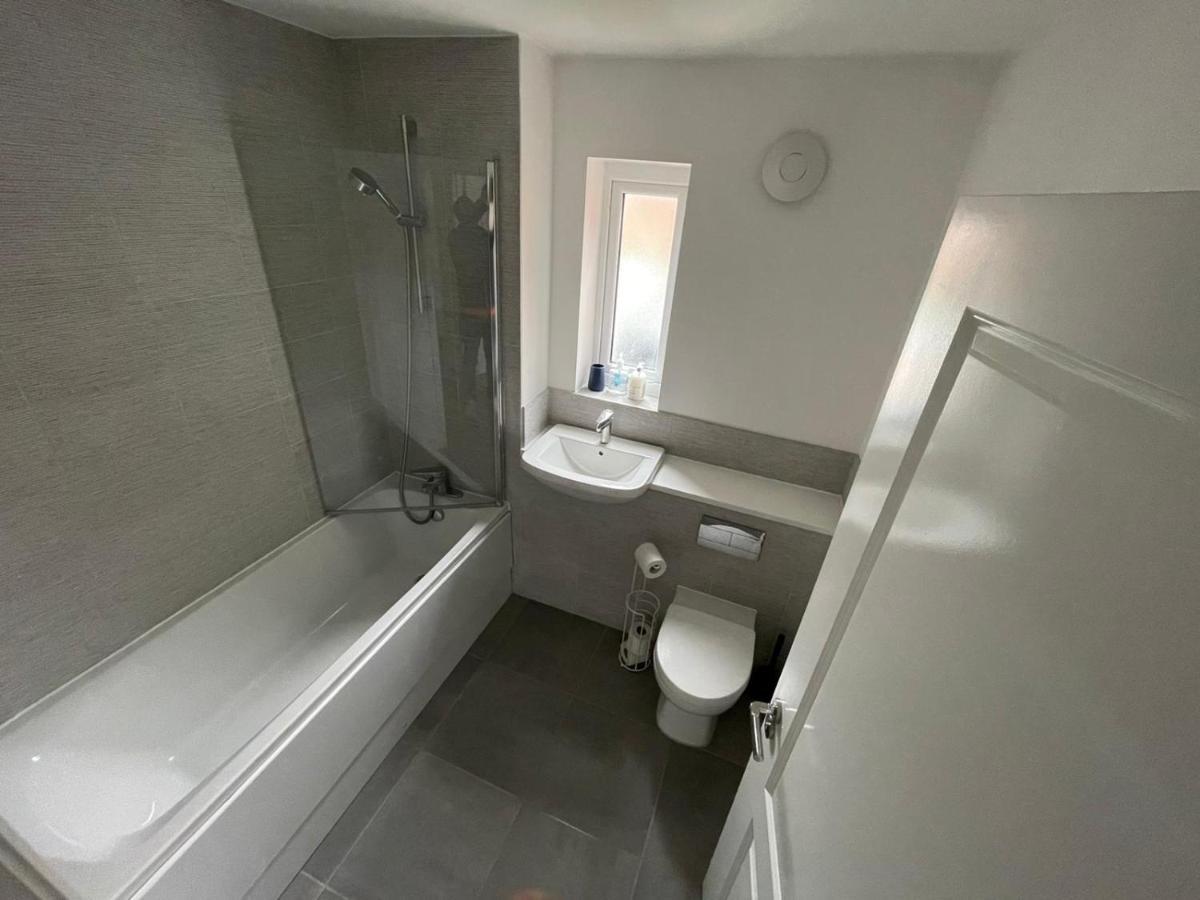 Modern Room With Huge Bed - Walk To City Centre! 曼彻斯特 外观 照片